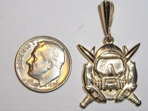 #78 Yellow Gold Combat Diver Pendant