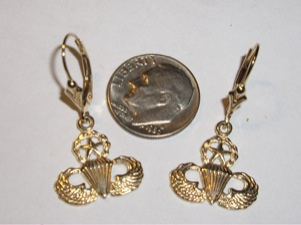#46 Yel Gold Sm Master Jump Wing Dangle Earrings